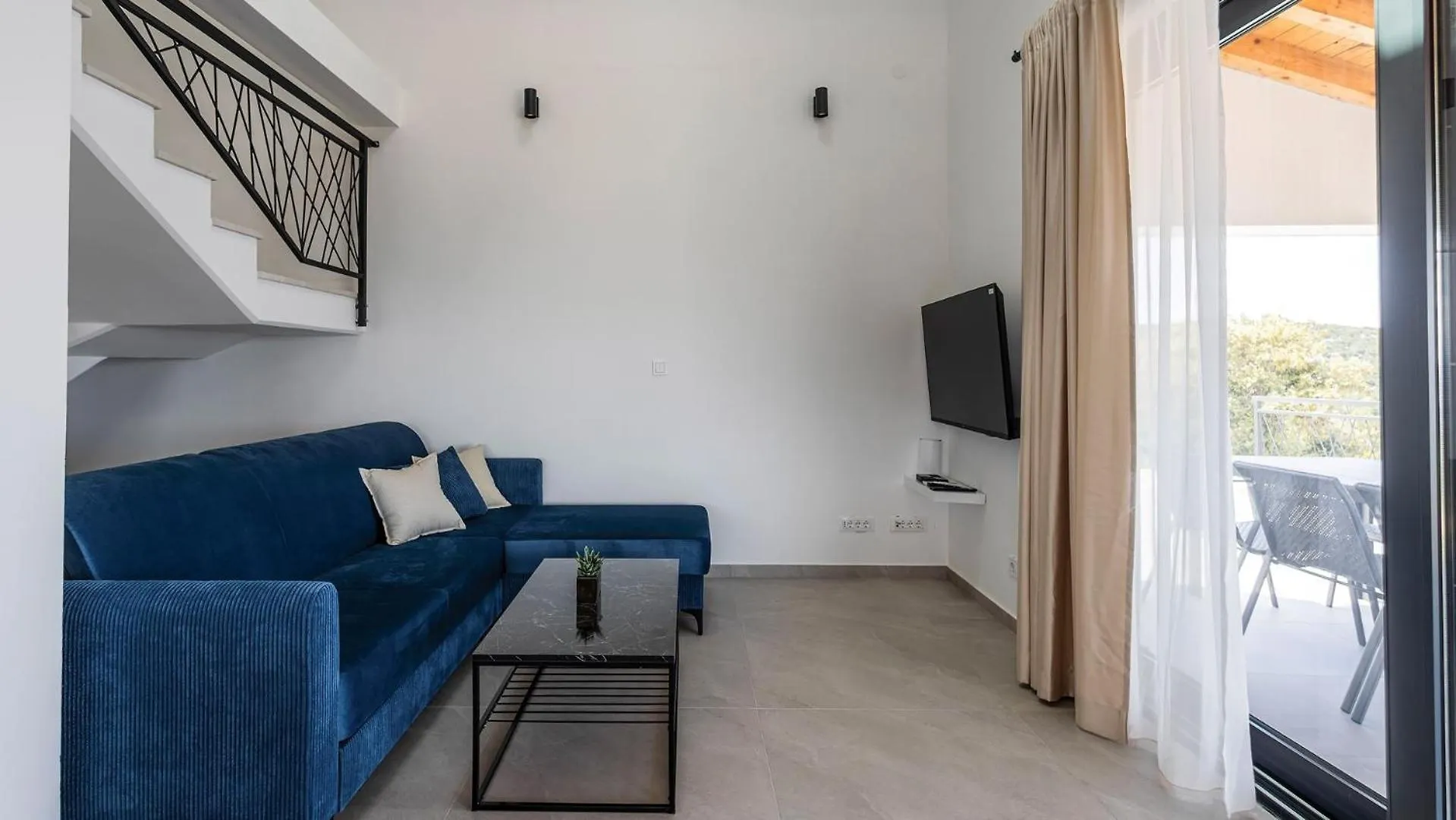 בית הארחה סאלי Villa Horizont